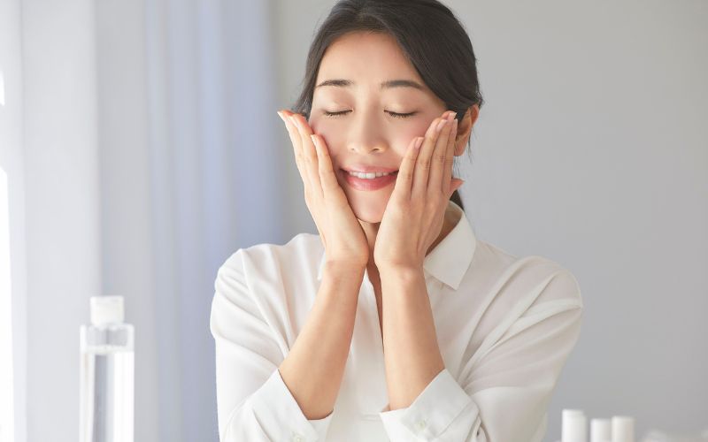 dưỡng ẩm cơ thể