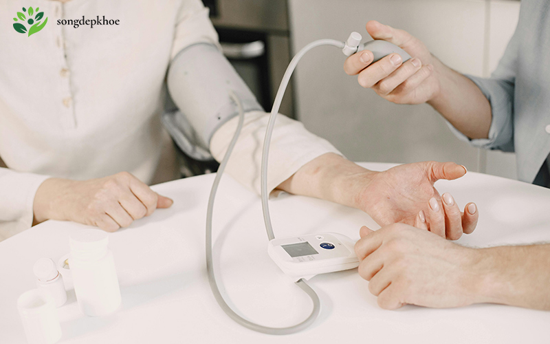 sức khỏe theo độ tuổi